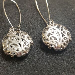 Womens Silverstone Filigree drop earrings